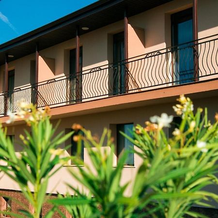 Пиргуля Hotel Miladinowzi Eksteriør billede