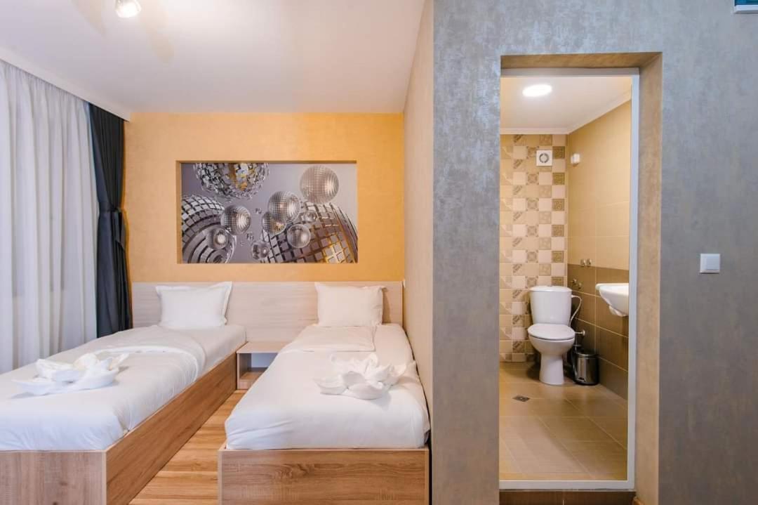 Пиргуля Hotel Miladinowzi Eksteriør billede